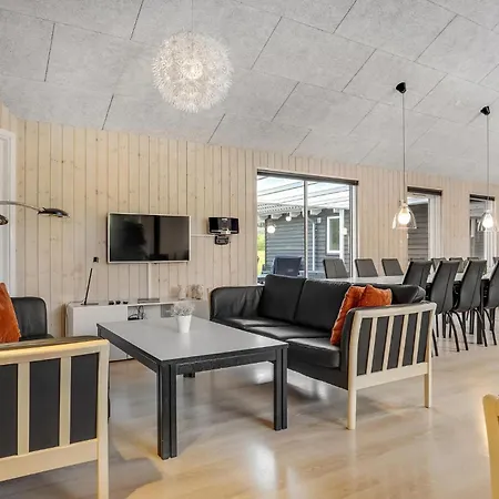 9 Bedroom Stunning In Glesborg