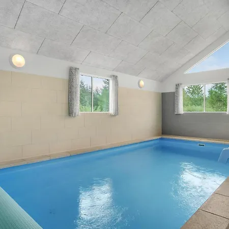 9 Bedroom Stunning In Glesborg Glesborg