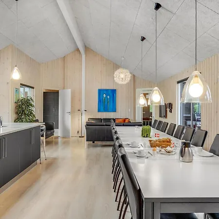 9 Bedroom Stunning In Glesborg * Glesborg